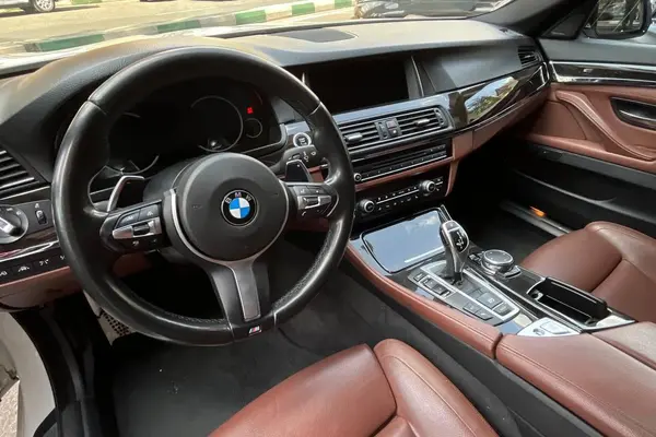 ب ام و، سری 5 سدان