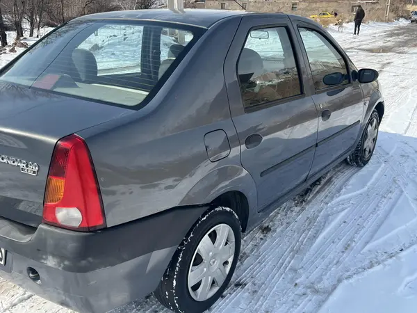 رنو، تندر 90