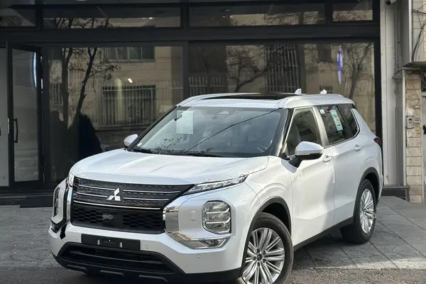 میتسوبیشی، اوتلندر