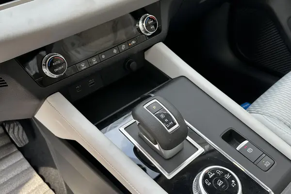 میتسوبیشی، اوتلندر