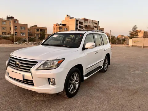 لکسوس، LX