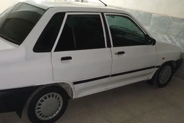 پراید، صندوق دار