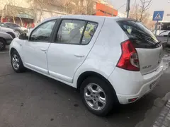 رنو، ساندرو