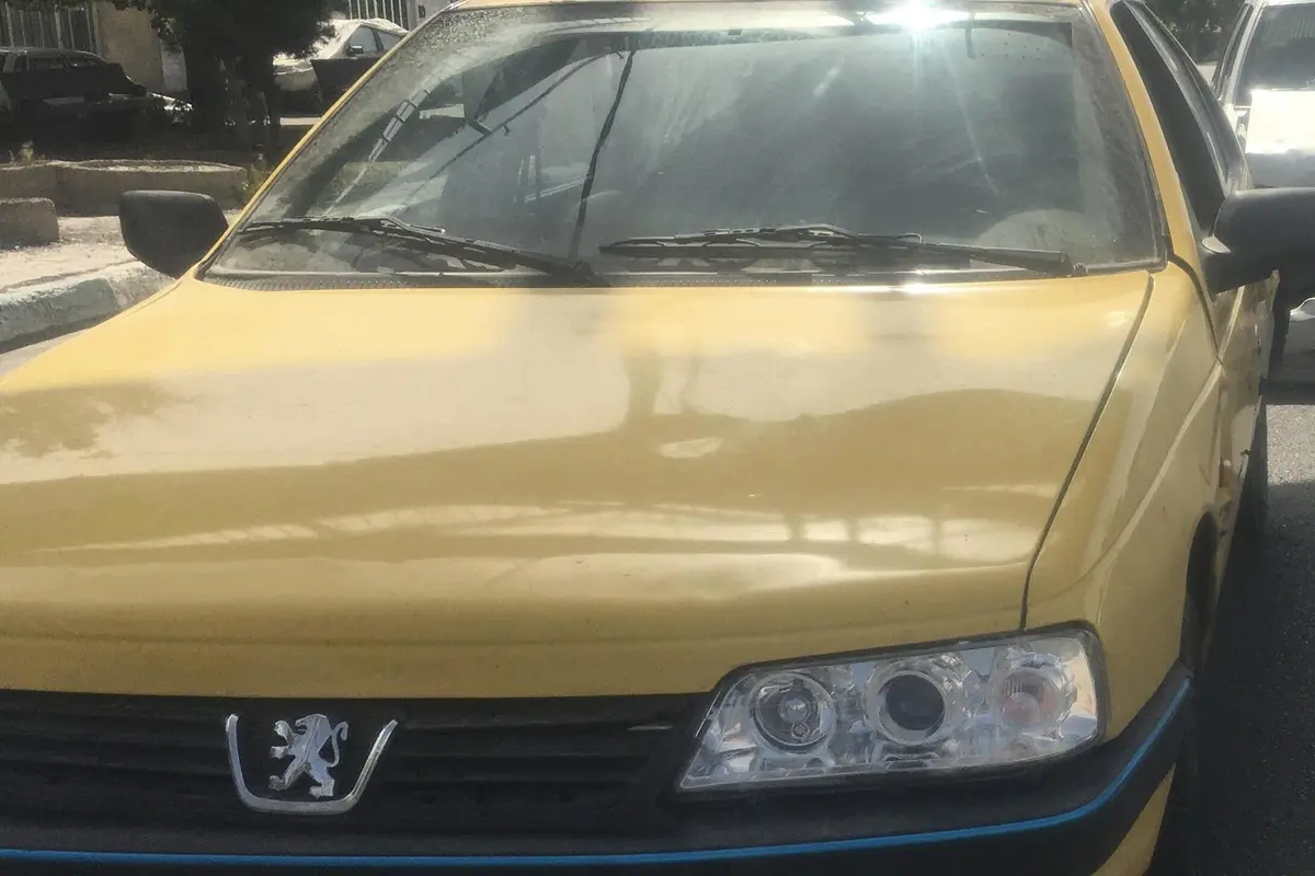 پژو،  405