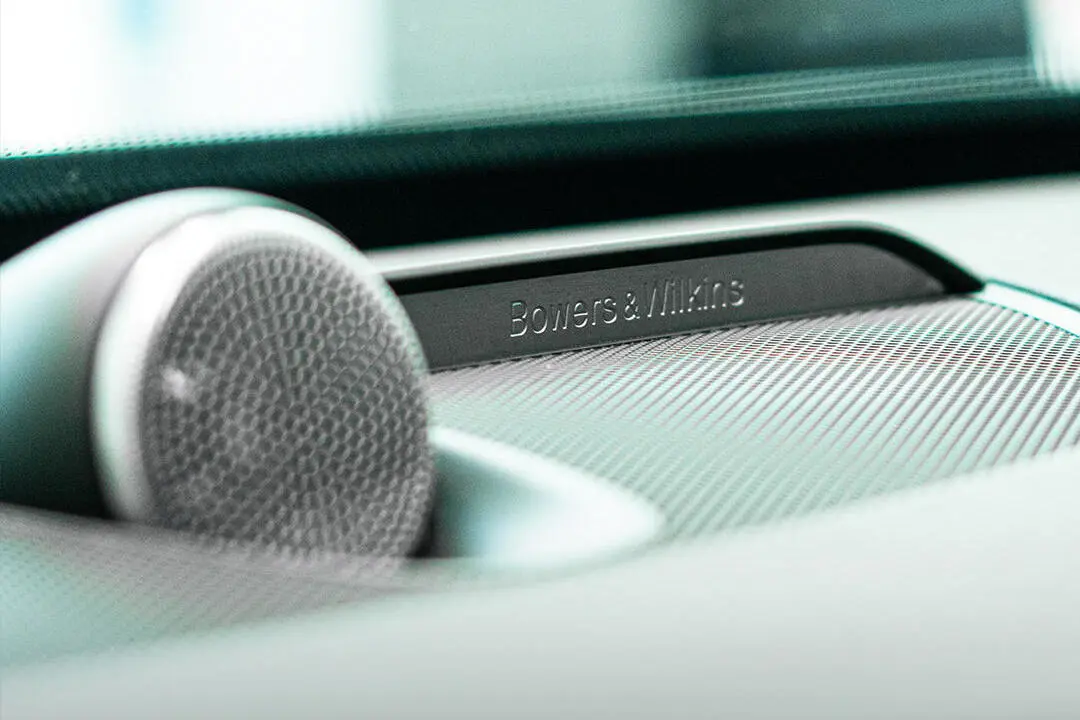 ولوو،  XC90