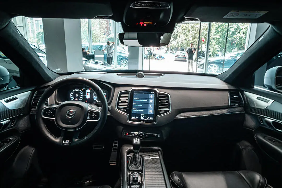 ولوو،  XC90