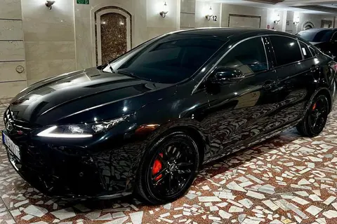 فونیکس، آریزو 6 جی تی (Z6 GT)