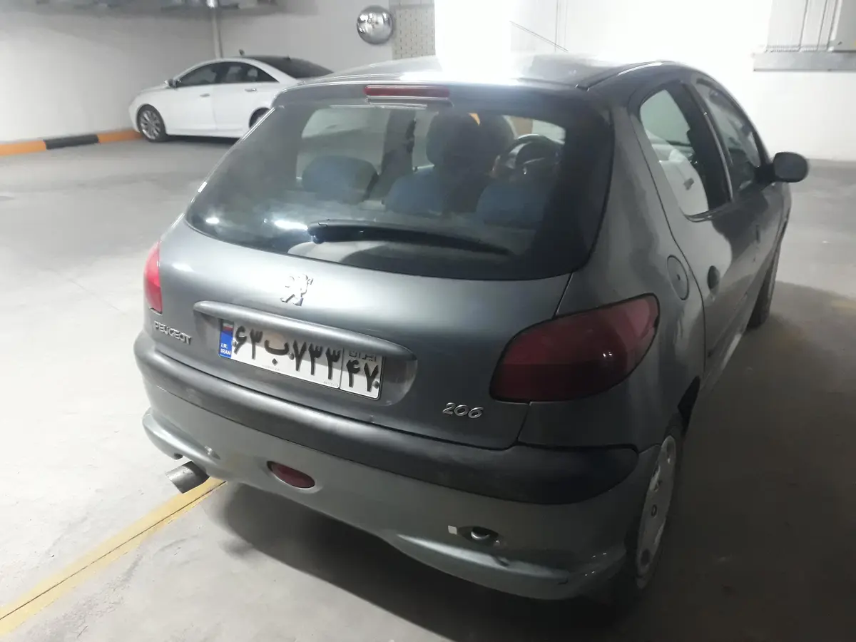 پژو،  206
