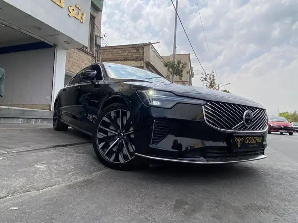 ولوو  S90