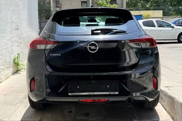 اپل  کورسا