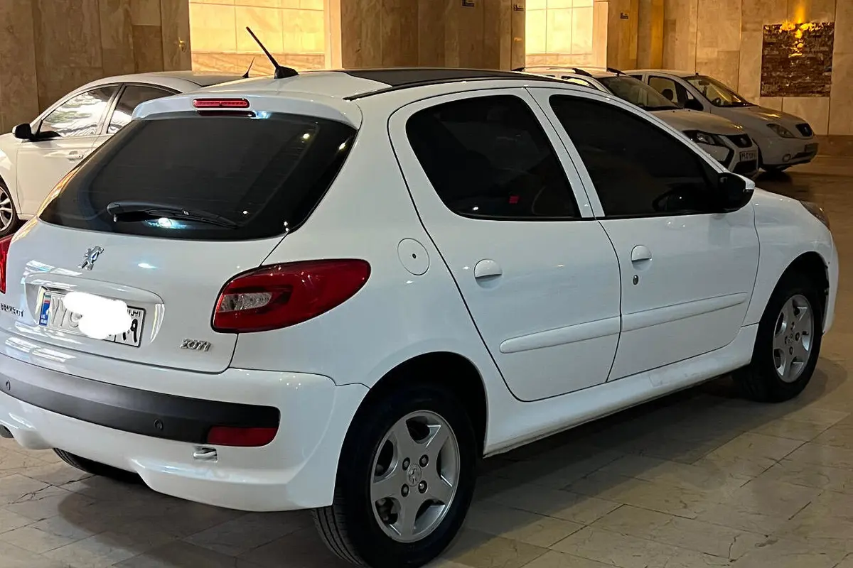 پژو  207
