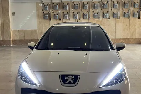 پژو، 207