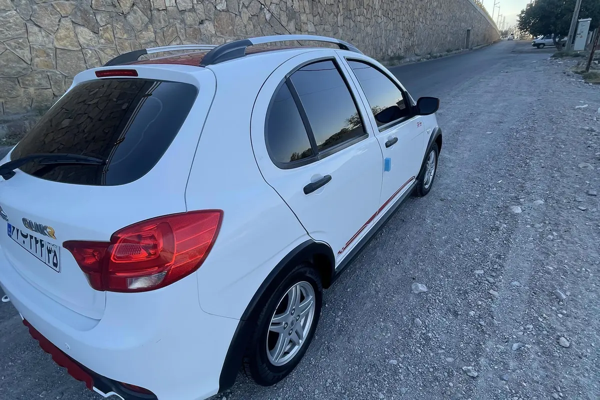 کوییک،  دنده ای R