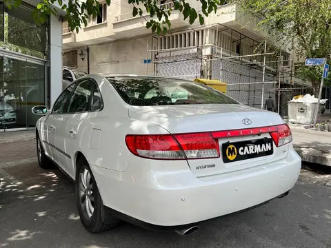 هیوندای، آزرا (گرنجور)