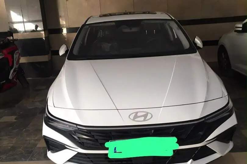 هیوندای  النترا