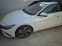 هیوندای، النترا