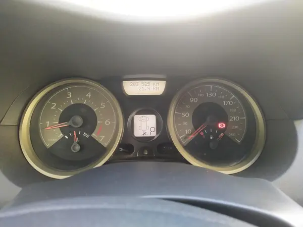 رنو، مگان (مونتاژ)