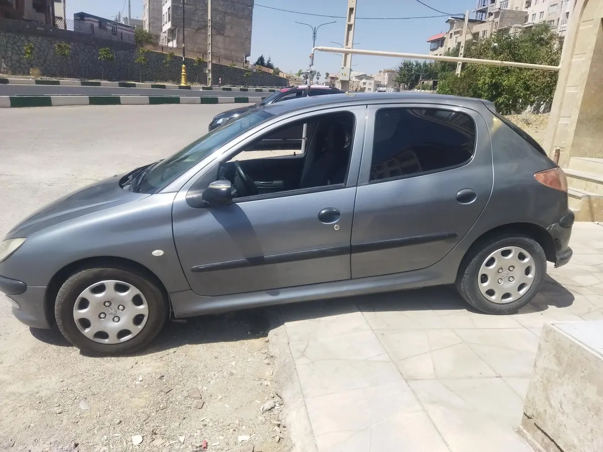 پژو،  206