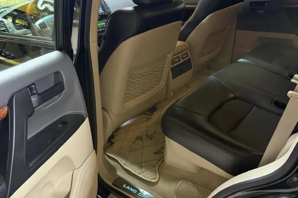 تویوتا، لندکروز چهار در