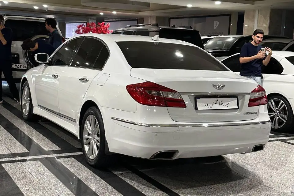هیوندای،  جنسیس