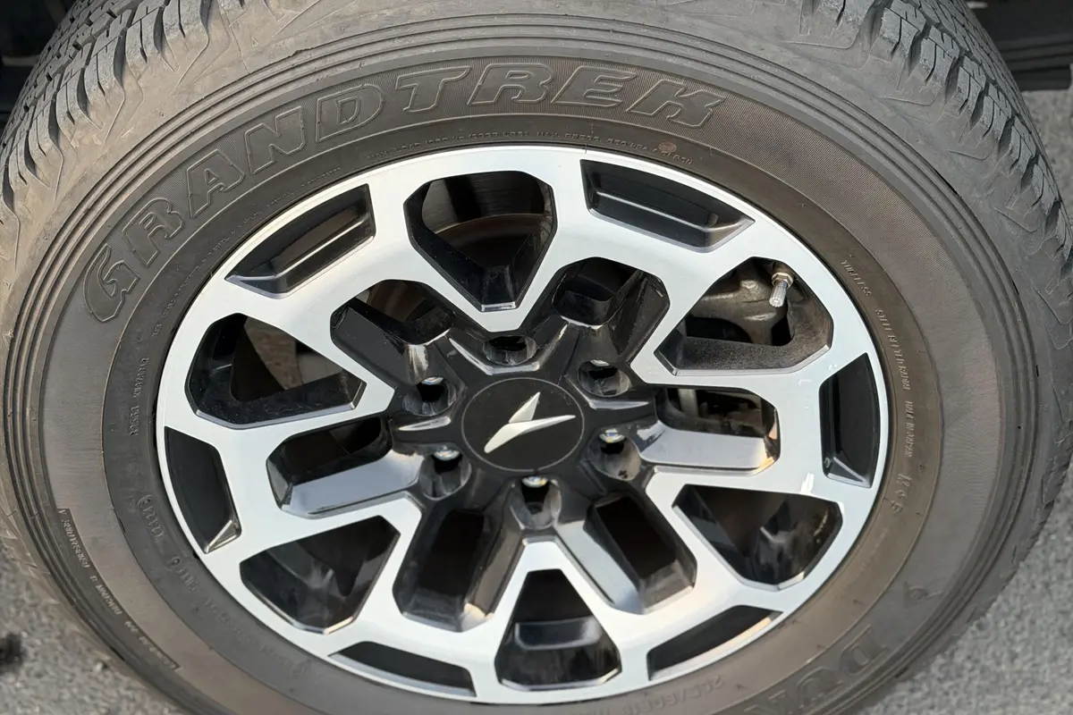 کی ام سی،  T9
