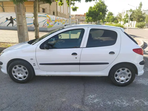 پژو  206