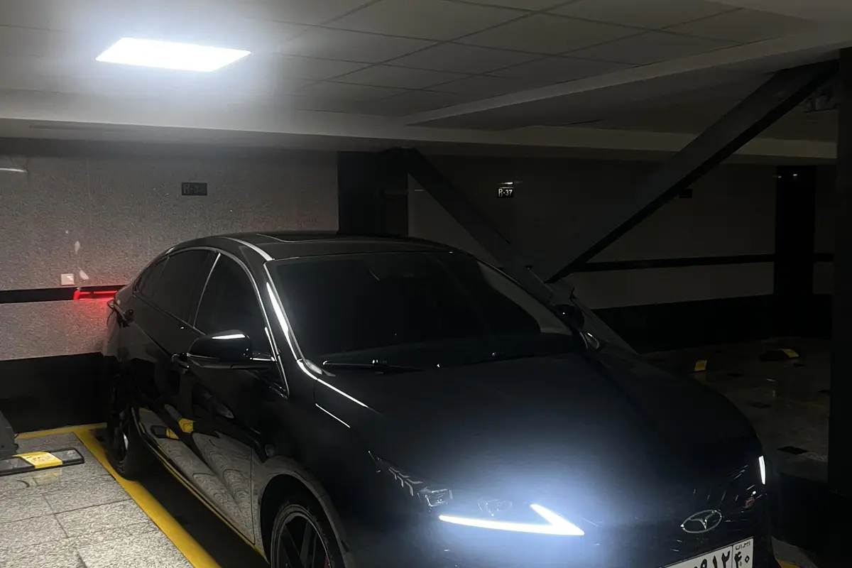 فونیکس،  آریزو 6 جی تی (Z6 GT)