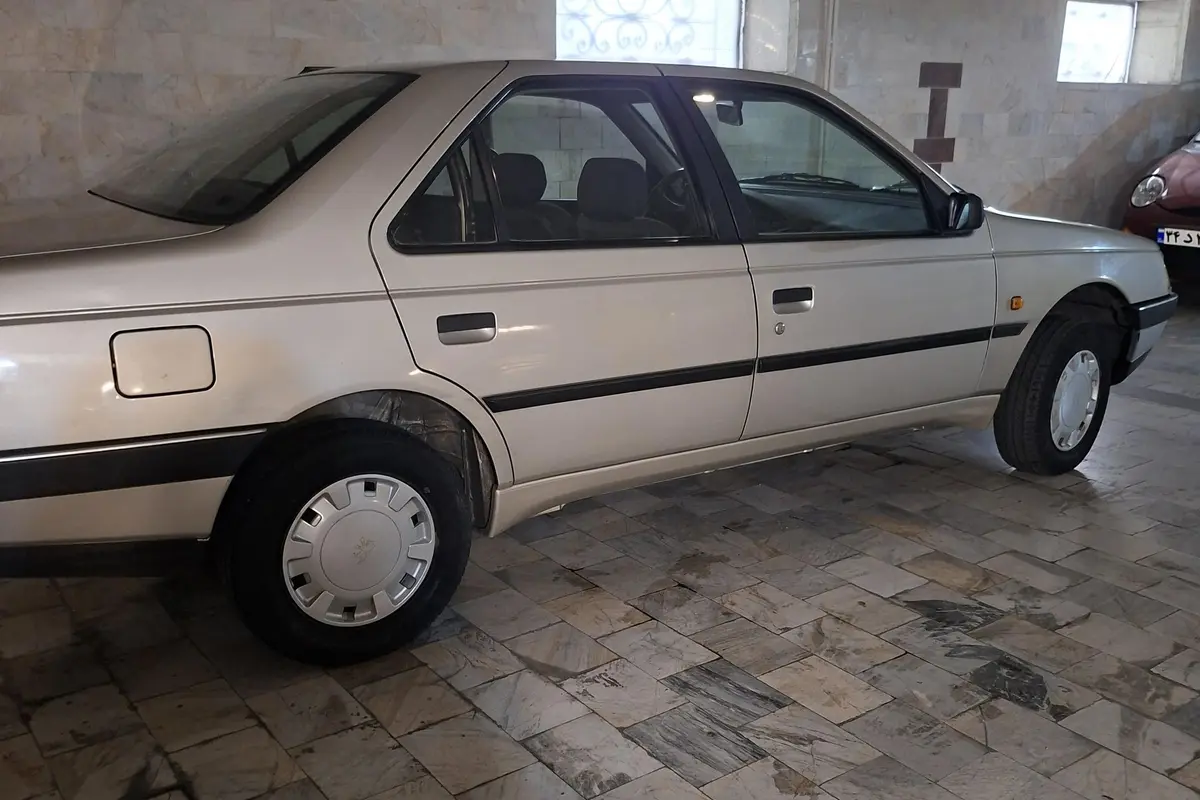 پژو،  405