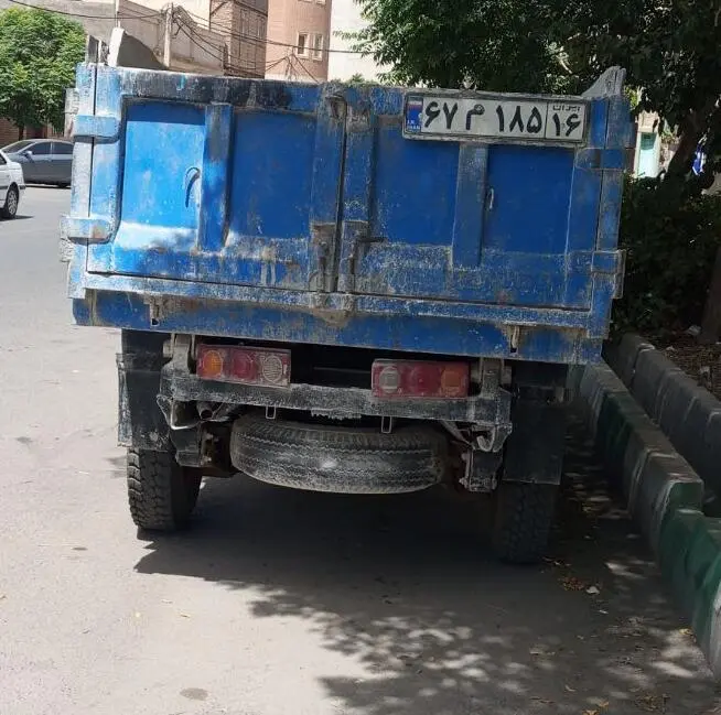 زامیاد،  وانت نیسان
