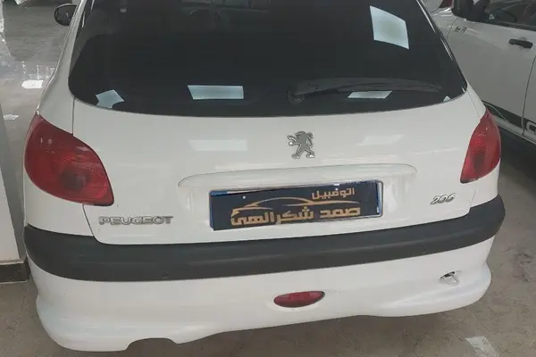 پژو، 206