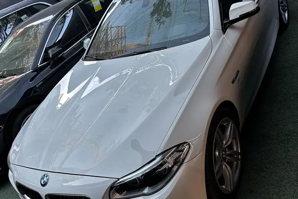 ب ام و، سری 5 سدان