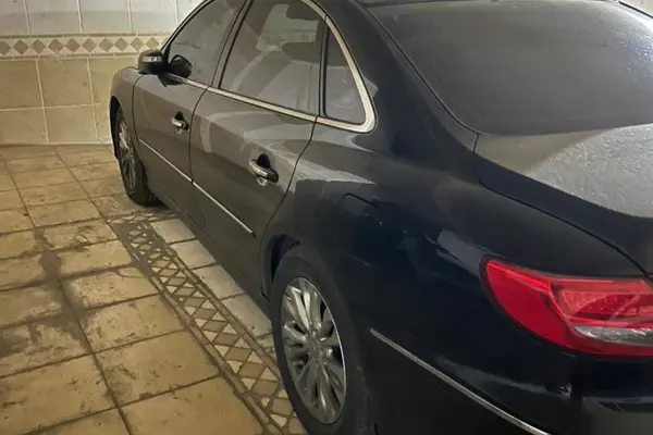 هیوندای، آزرا (گرنجور)