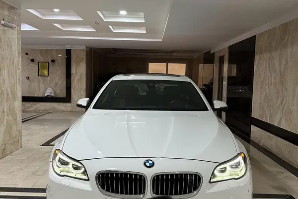 ب ام و، سری 5 سدان