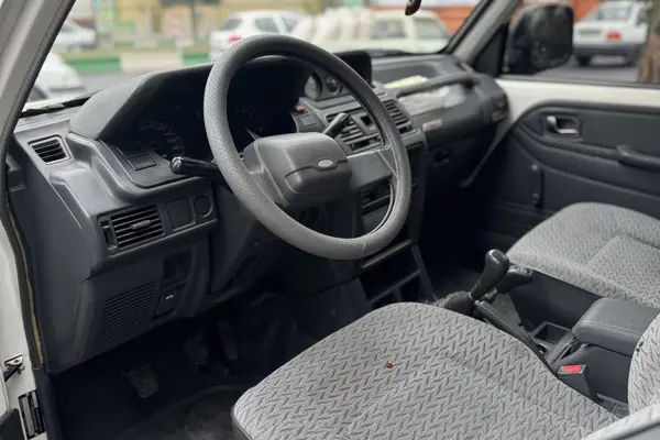 میتسوبیشی، پاجرو چهار در