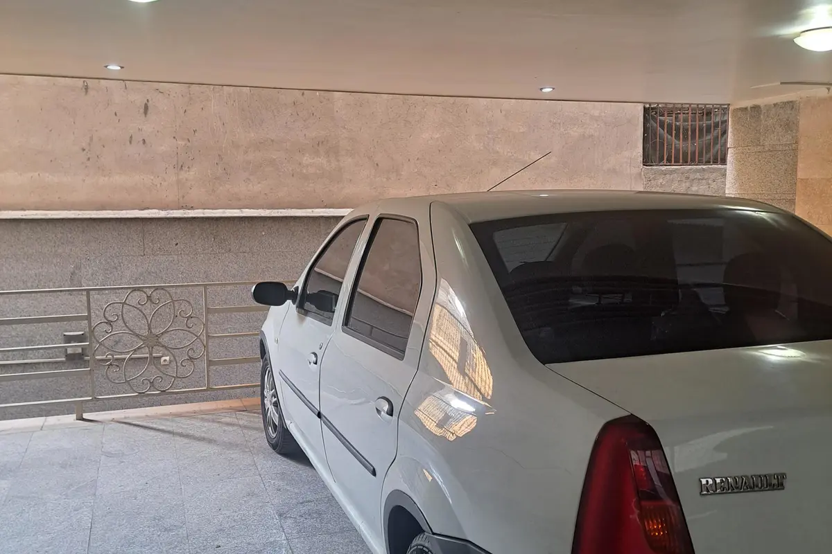 رنو،  پارس تندر