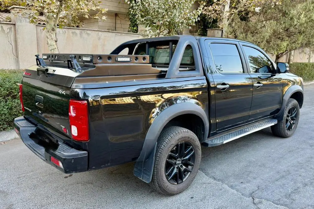 کی ام سی  T8
