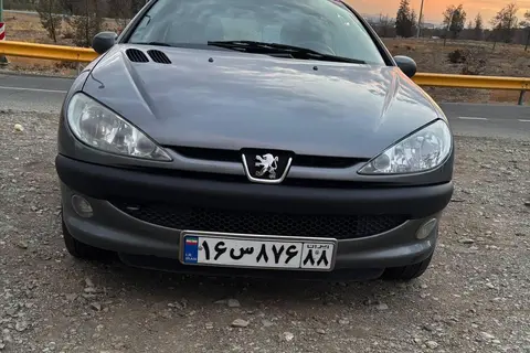 پژو، 206