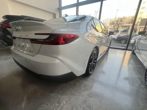 تویوتا، کمری هیبرید