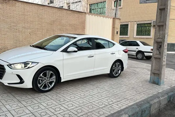 هیوندای، النترا (مونتاژ)