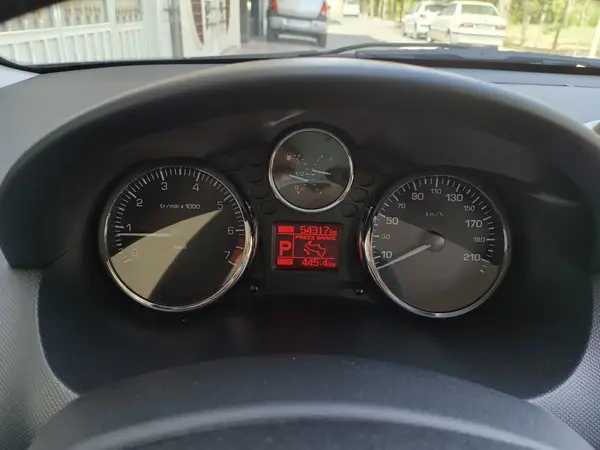 پژو  207