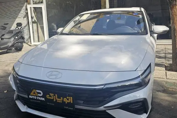 هیوندای، النترا