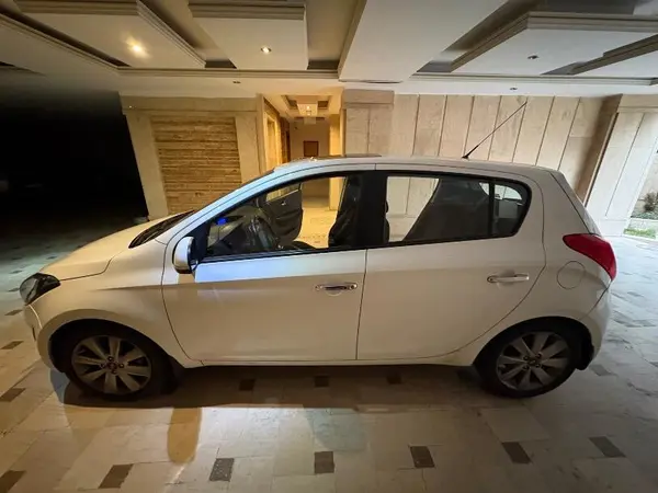 هیوندای، i20