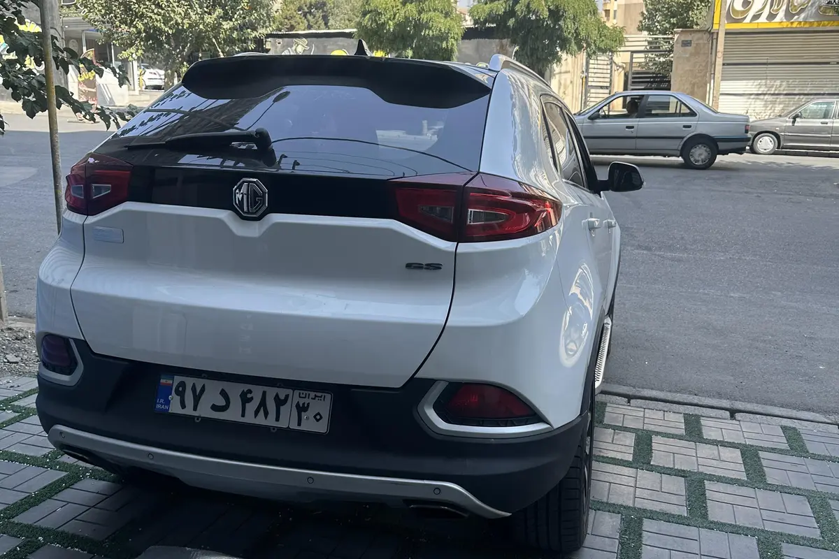 ام جی،  GS