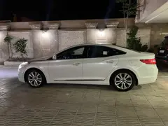 هیوندای، آزرا (گرنجور)