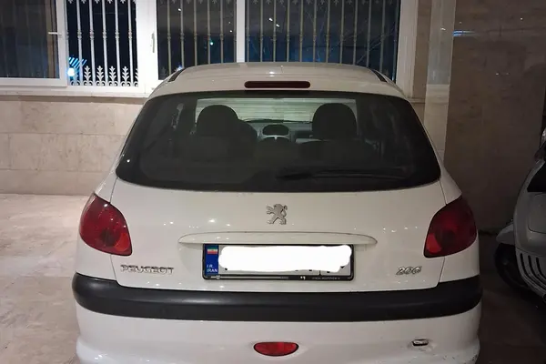 پژو، 206