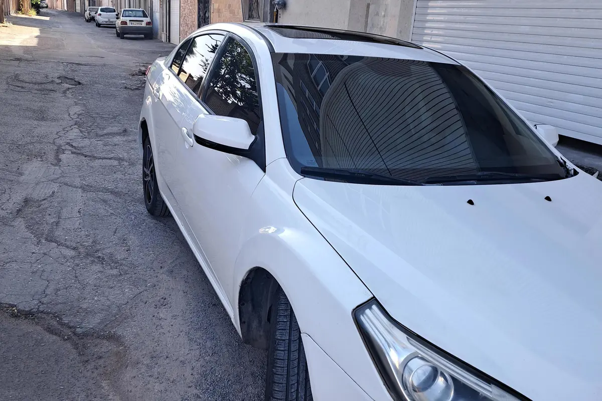 بسترن،  B50F