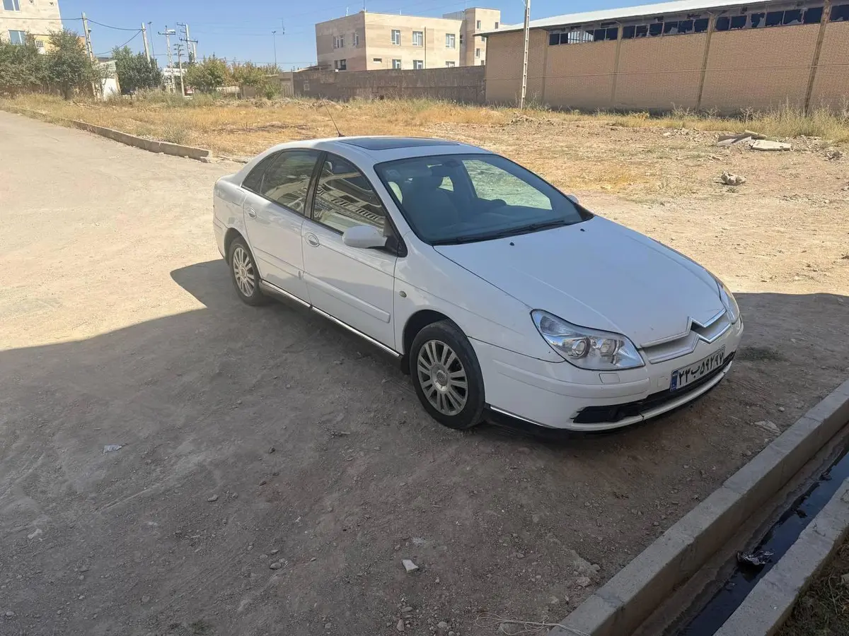 سیتروئن،  C5