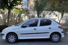 پژو، 206