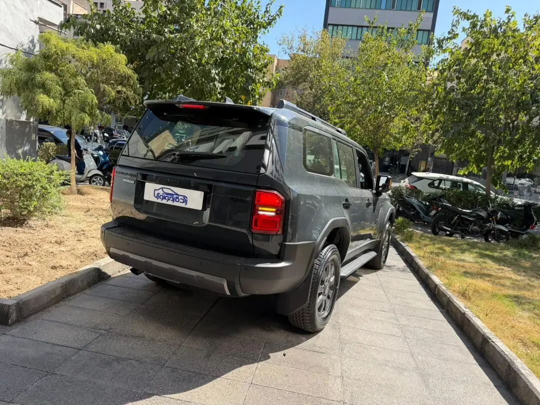 تویوتا،  پرادو  چهار در