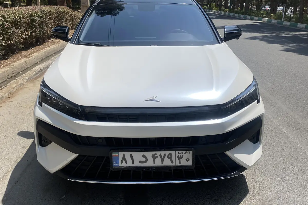 کی ام سی،  J7